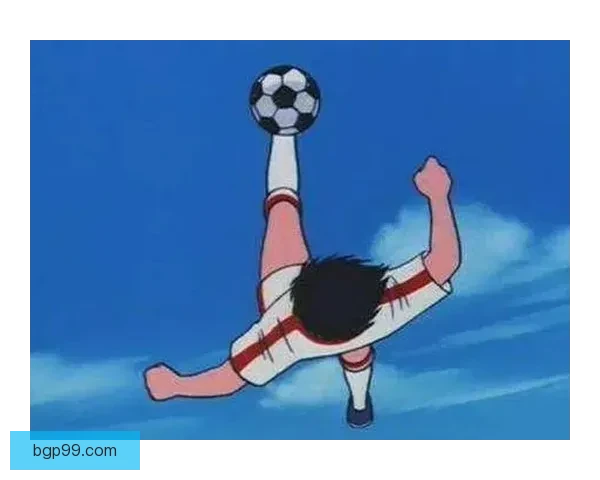 大空翼等身黄金像亮相日本八百枚金箔铸就动漫传奇震撼展出引热议